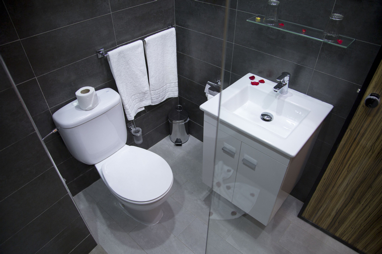 Bathroom 8