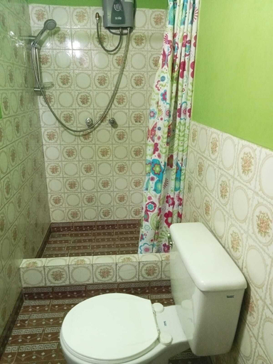 Bathroom 2, ROARI HOTEL, Trujillo