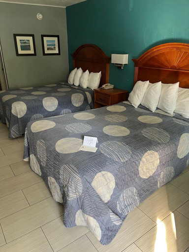 Bedroom 2, Brandon Motor Lodge, Hillsborough