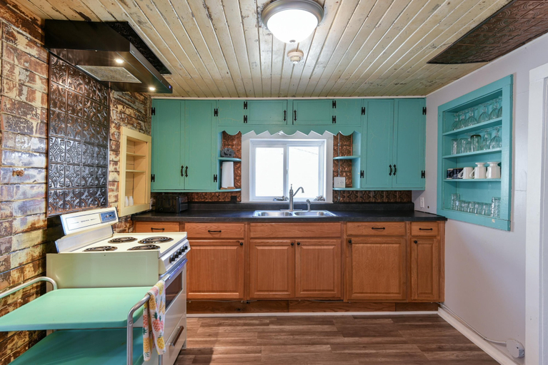 Others 5, Downtown House in Historic Branson - Awesome Location, Taney