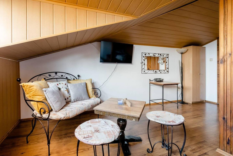 Others 3, Lovely 5-bed Authentic House in the Arbanasi, Veliko Tarnovo