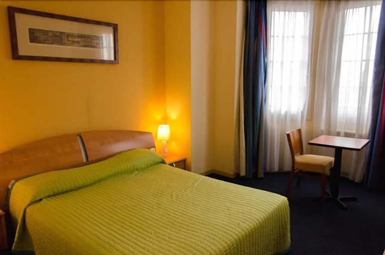 Bedroom 3, Le Vieux Beffroi, Pas-de-Calais