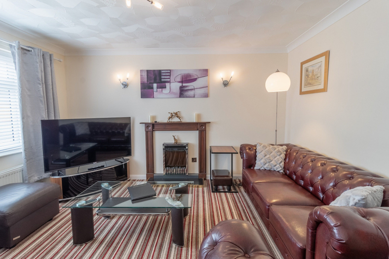 Others 4, Cedar Drive, Holbeach - 1 to 4 - Self Catering, Lincolnshire