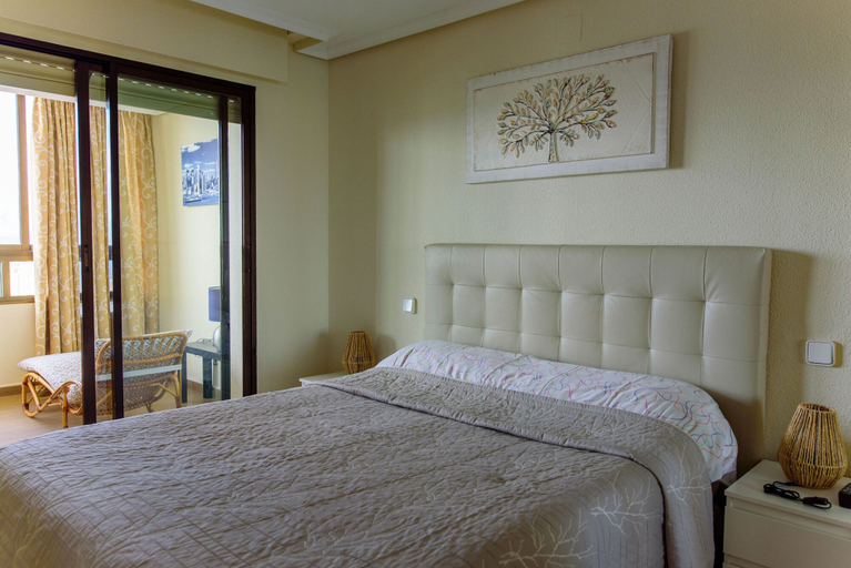 Bedroom 3, Sun & Beach View Apartments, Alicante