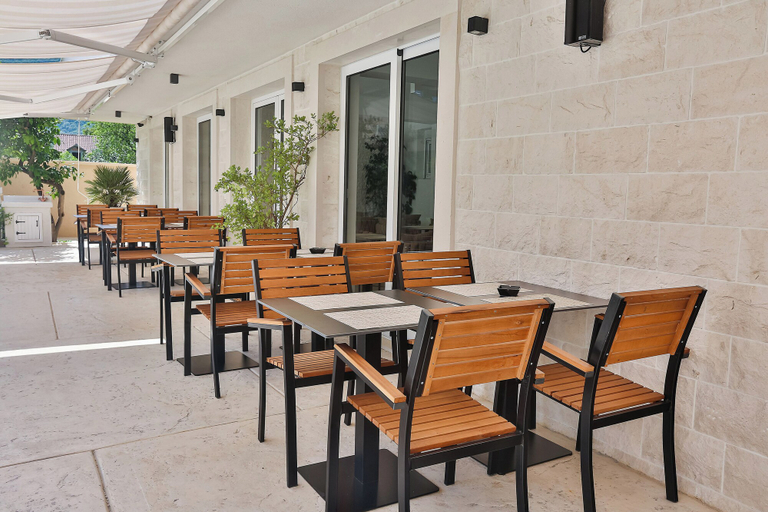 Food & Drinks 4, Villa La Vida