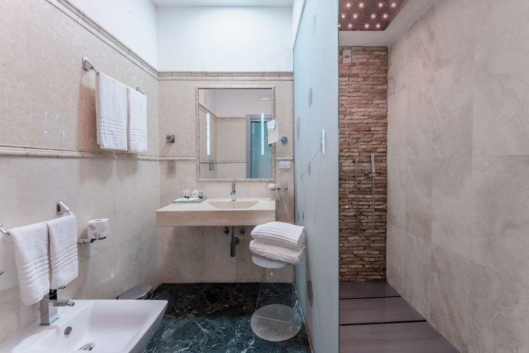 Bathroom 4, Hotel Trecento, Rome
