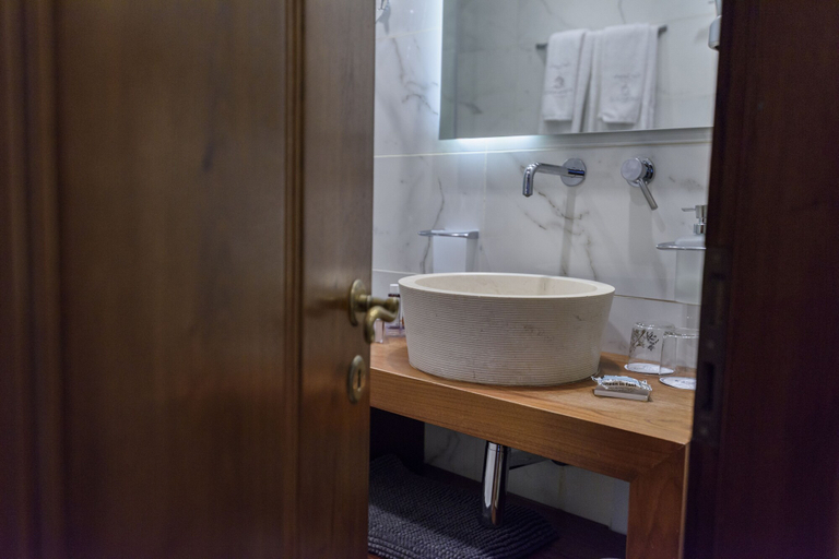 Bathroom 4, Cotommatae Hydra 1810, Attica