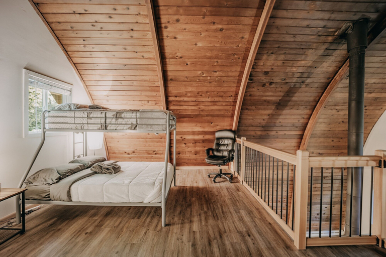 Bedroom 3, 78mbr - Wood Stove - Wifi - Pets Ok - BBQ - Sleeps 6, Whatcom