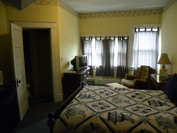Bedroom 3, Victorian Charm Inn, Bradford
