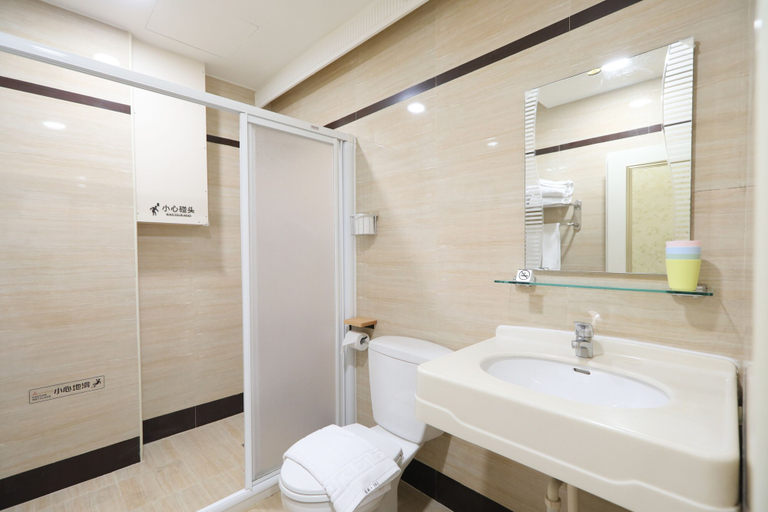 Bathroom 3, EasyInn, Nantou