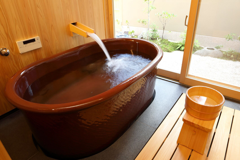 Bathroom, Maru Izumiyacho, Kyoto