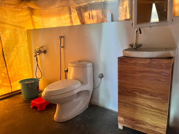 Bathroom 4, Tongspon Camp, Leh