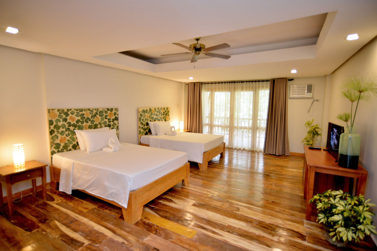 Bedroom 2, Nabulao Beach and Dive Resort, Hinoba-An