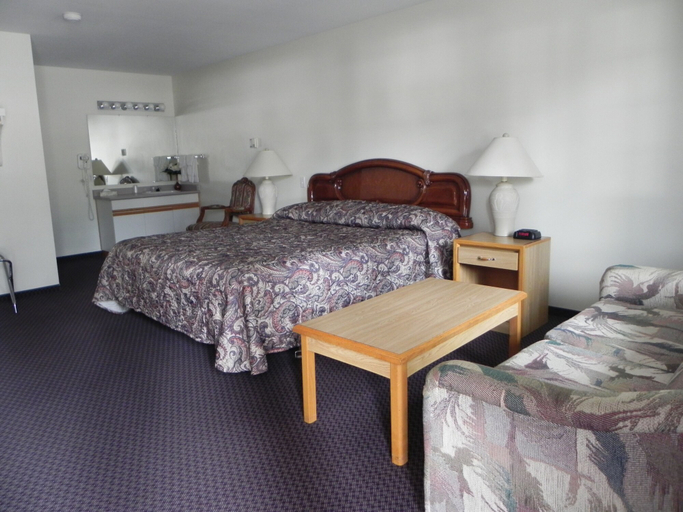 Bedroom 2, Skagit Motor Inn, Fraser Valley