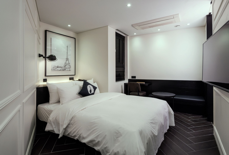 Bedroom 9