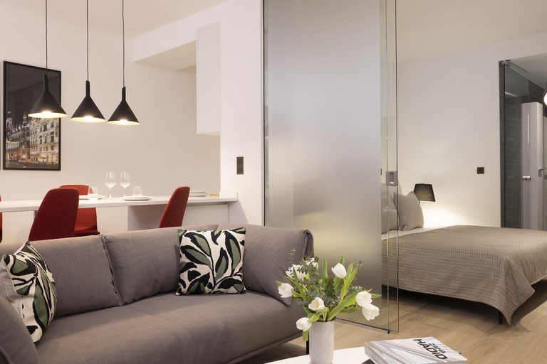 Bedroom 4, L-Avenue, Bruxelles