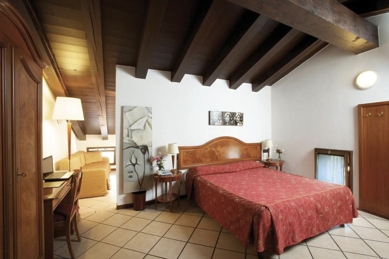 Bedroom 3, Bes Hotel La Muratella, Bergamo