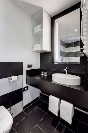 Bathroom 5, LEGERE EXPRESS Tuttlingen, Tuttlingen