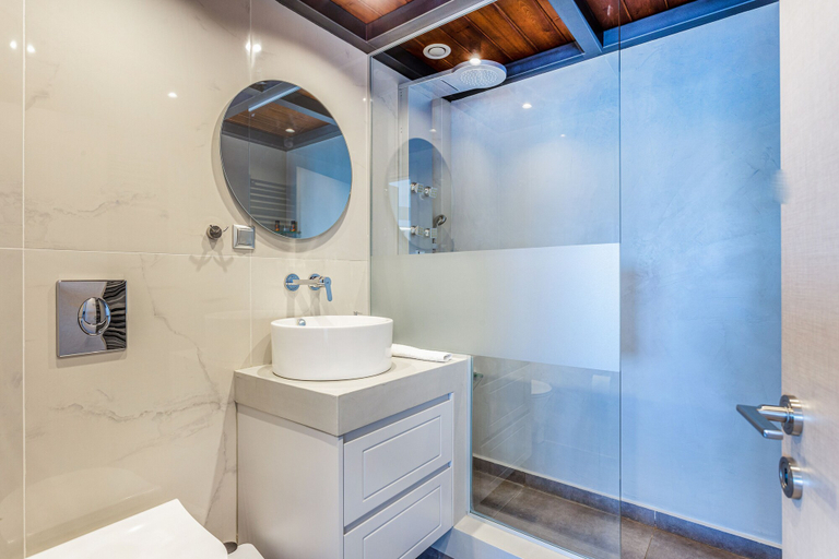Bathroom 3, VenMar Luxury Holiday Home, Crete