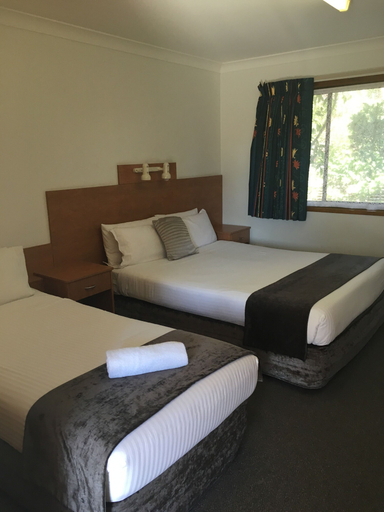 Bedroom 3, Bridge View Motel, Wyong - North-East