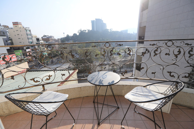 Others 5, EasyInn, Nantou