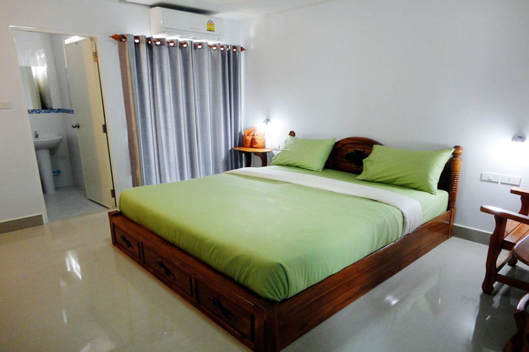 Bedroom 1, Euro Boutique Hotel, Muang Chumphon