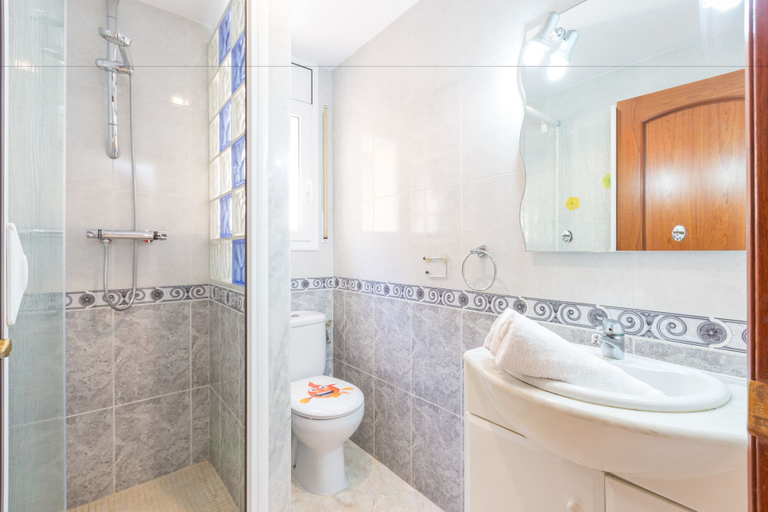 Bathroom 3, Villa Ferreira, Girona