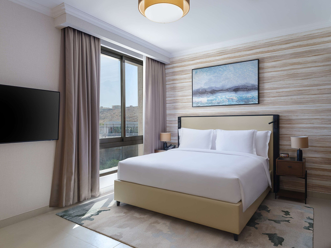 Bedroom 4, DoubleTree by Hilton Muscat Qurum, Muttrah