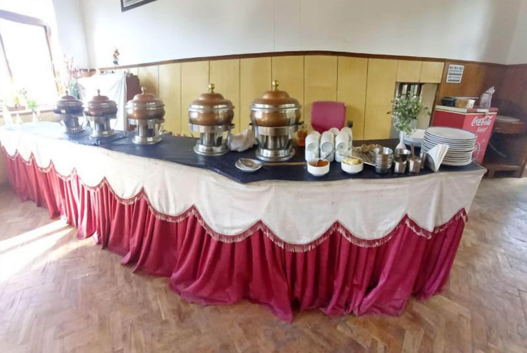Food & Drinks 4, Hotel Abu Palace, Leh