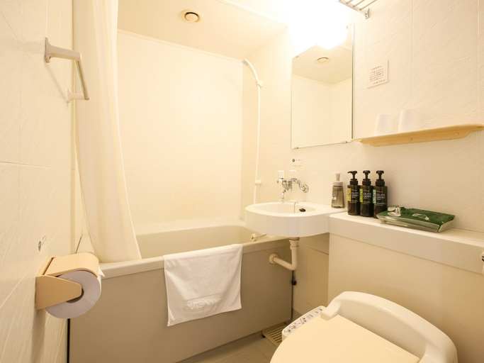 Bathroom 4, Route Inn Grantia Ishigaki, Ishigaki