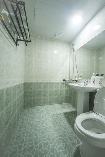 Bathroom 3