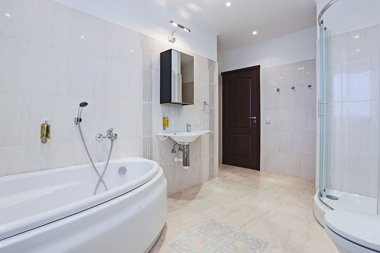 Bathroom 5, RigaApartment SoNaDA Self Check-in Aparthotel, Center, Private Parking, Riga