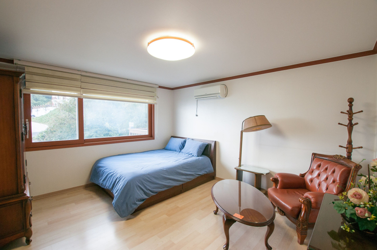 Bedroom 2, Namhae German Village Beethoven Haus, Namhae
