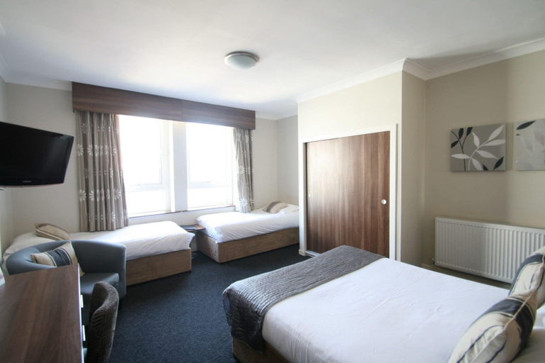 Bedroom 3, Dalmeny Resort Hotel, Lancashire