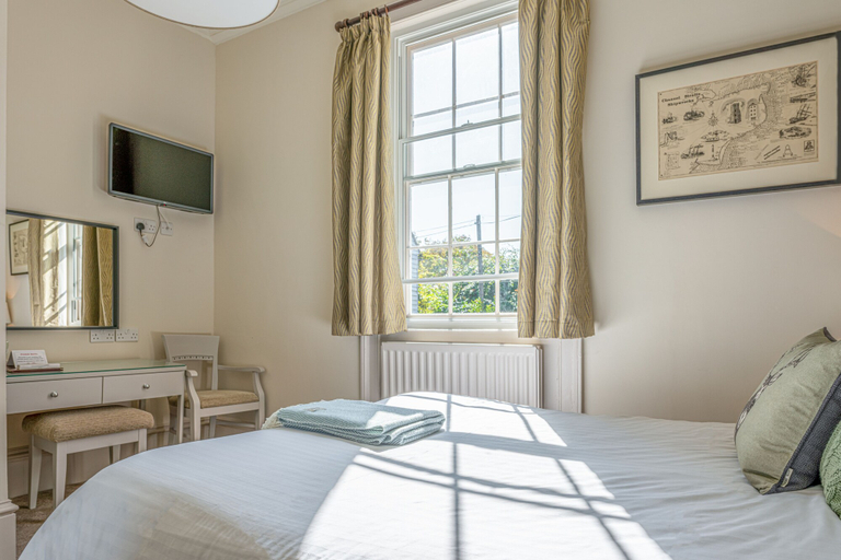 Bedroom 2, The Sun Inn, Kent