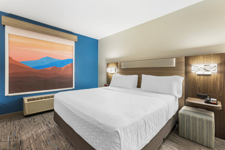 Bedroom 3, Holiday Inn Express & Suites BELGRADE by IHG, Gallatin
