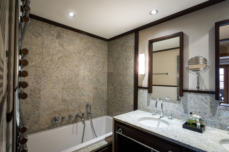 Bathroom 5, Auberge du Bois Prin, Haute-Savoie