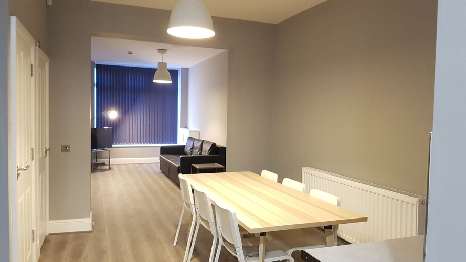 Others 5, Central House, Sefton