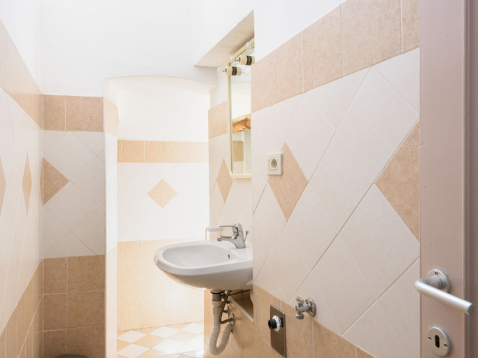 Bathroom 5, Casa di Osio - Porta Romana, Siena