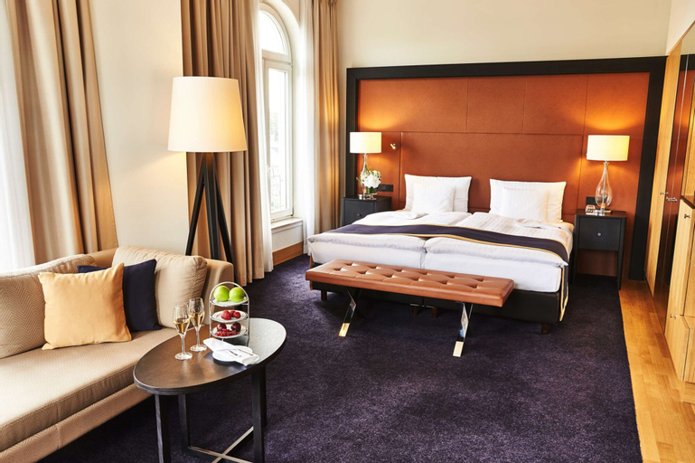 Bedroom 4, Steigenberger Hotel Bad Homburg, Hochtaunuskreis