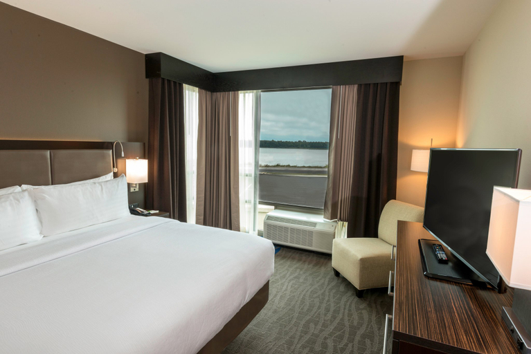 Bedroom 4, Holiday Inn PADUCAH RIVERFRONT by IHG, McCracken