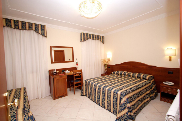 Bedroom 3, Guest House Galaxy, Rome