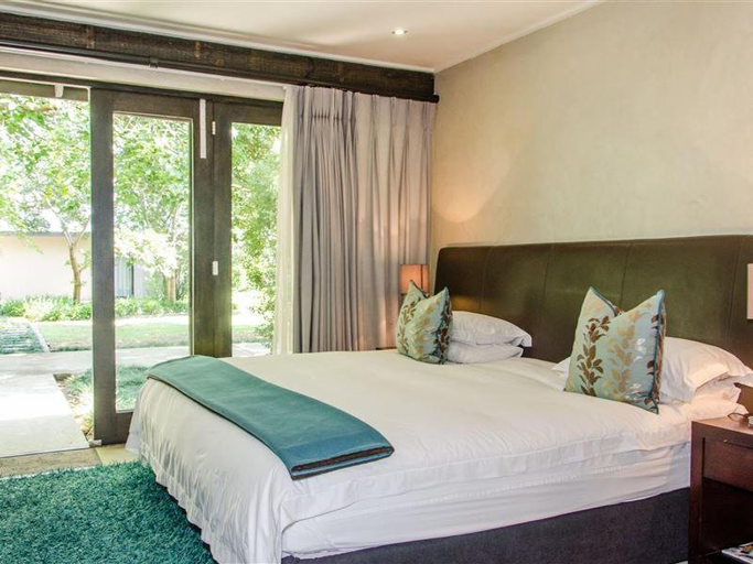 Bedroom 3, 9 On Kromellenboog Guesthouse, Fezile Dabi