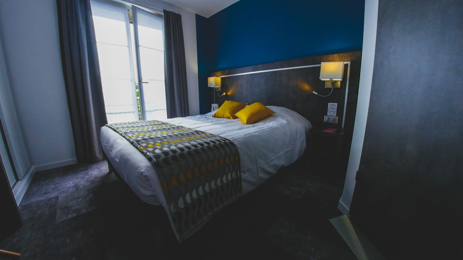 Bedroom 5, Hôtel du Tramway, Aisne