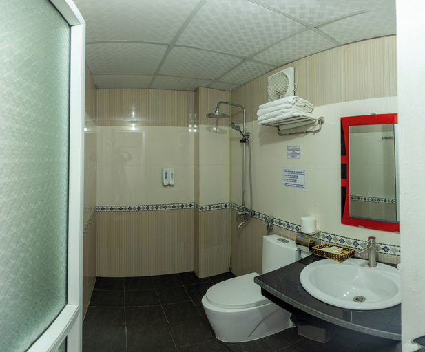 Bathroom 5, Phuong Nam Mountain View Hotel, Sa Pa