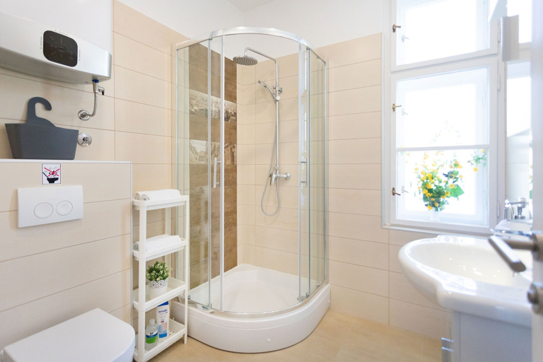 Bathroom 3, Cute Studio With Beautiful Balcony in the Center!, Zagreb