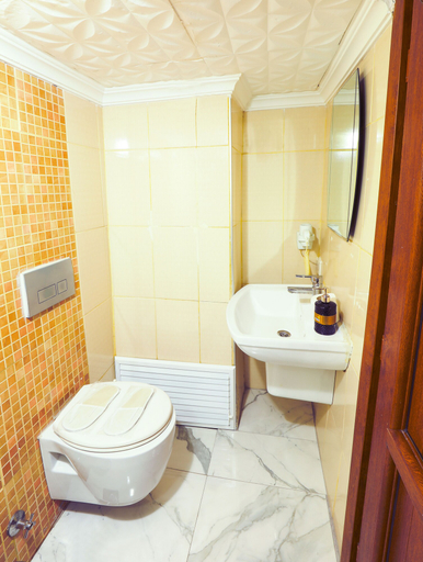 Bathroom 5, Kondoskali Hotel, Fatih
