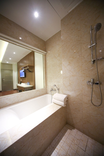 Bathroom 4, Prime Hotel, Quezon City