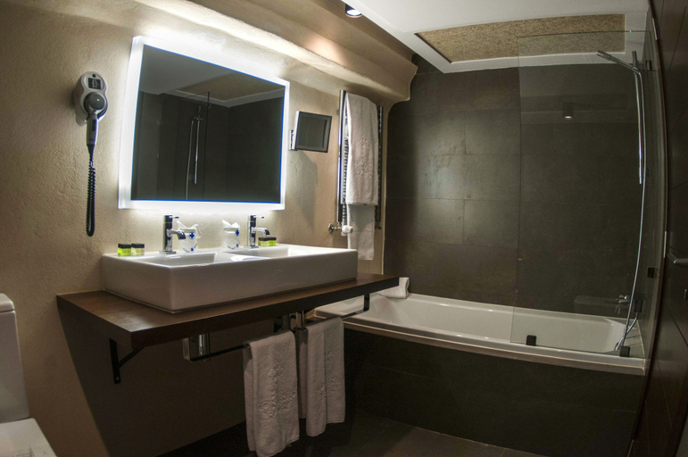 Bathroom 5, Hotel Convento Aracena & Spa, Huelva