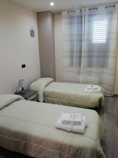 Bedroom 2, Stone House, Palermo